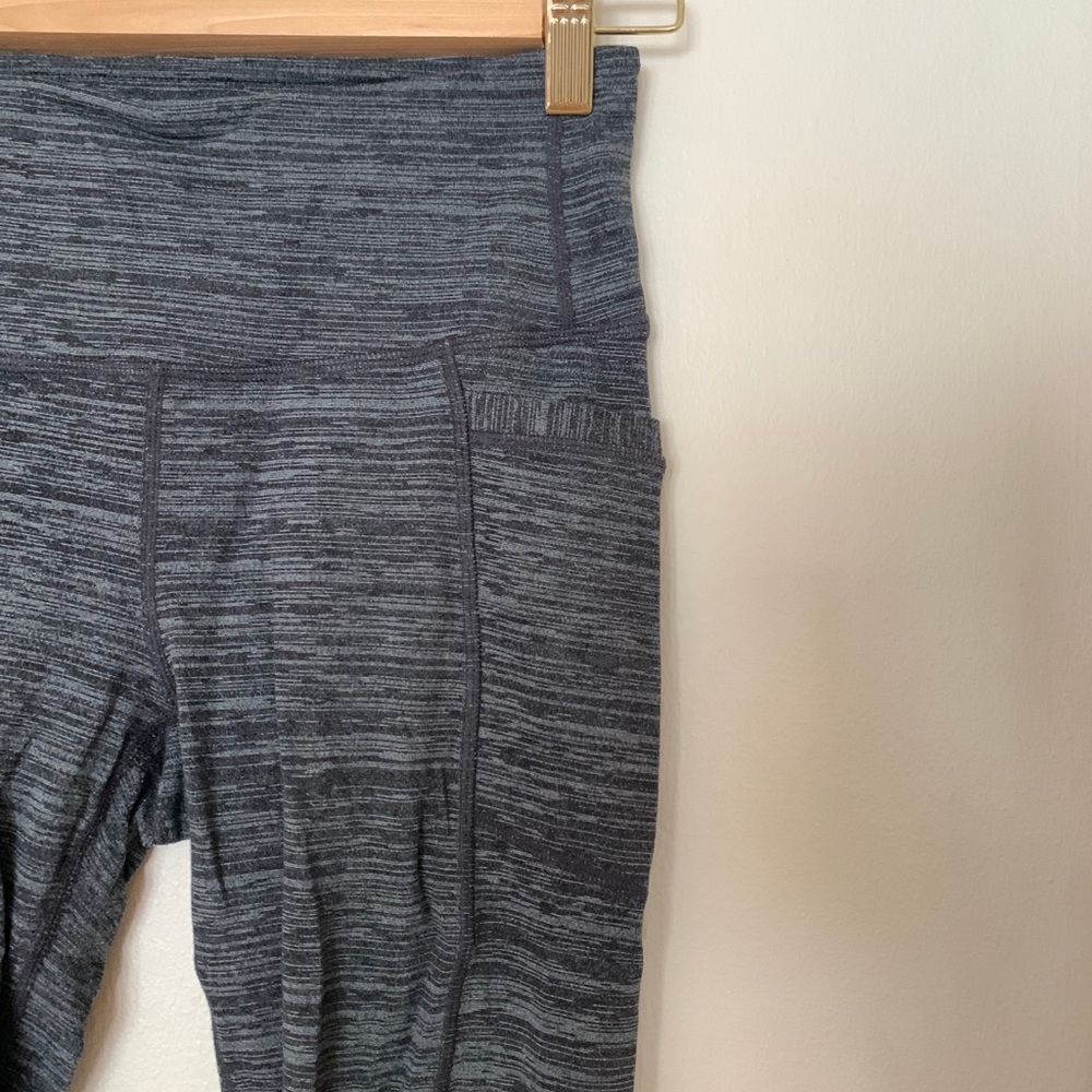 Athleta heathered gray leggings with pockets